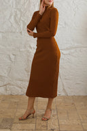 Kaşkorse Balıkçı Yaka Yırtmaçlı Örme Uzun Elbise - Kahverengi